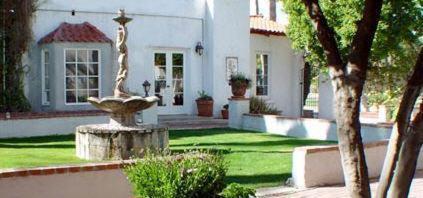 Maricopa Manor B&B Inn Феникс Экстерьер фото