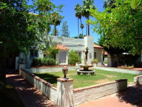 Maricopa Manor B&B Inn Феникс Экстерьер фото